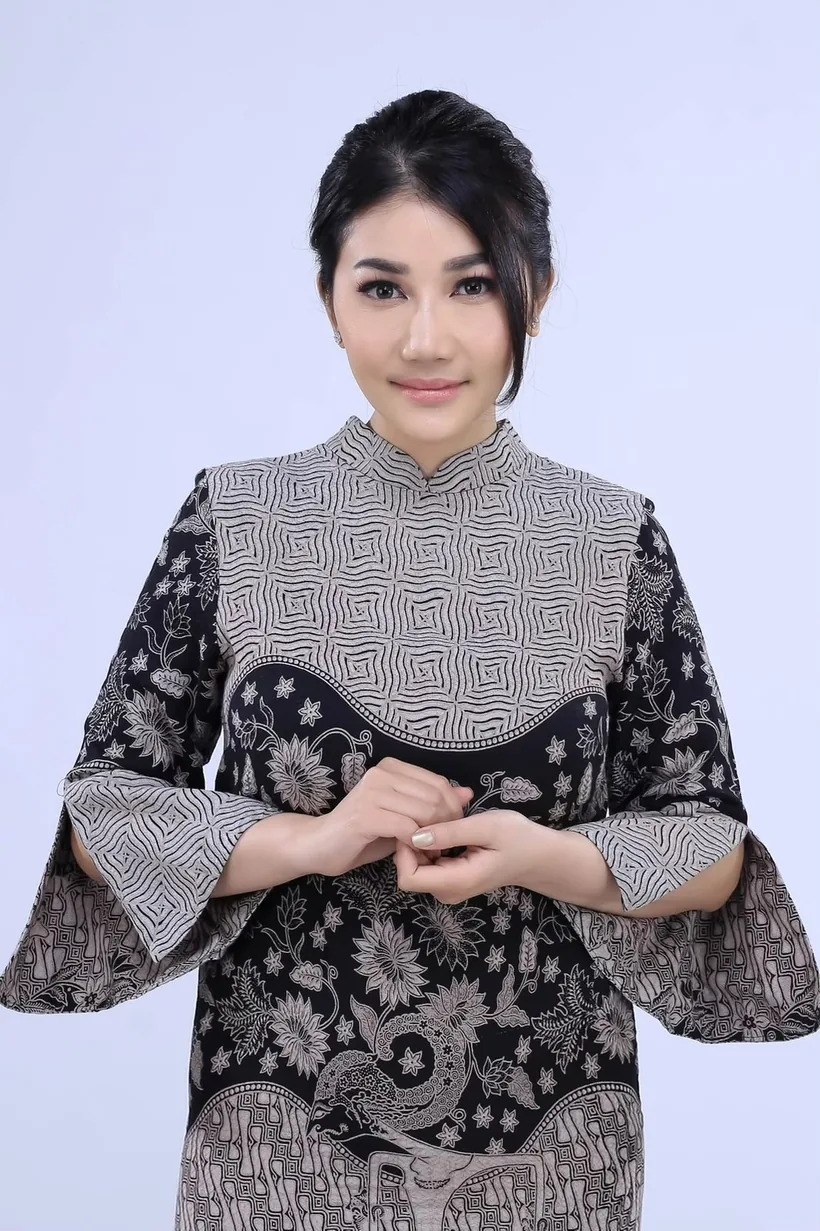 Yoke Albertin Sumayow — Owner CV. Yo Terpal Nusantara Raya